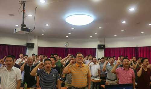 美涂士裝修漆二季度營(yíng)銷(xiāo)共識(shí)會(huì)在順德盛大開(kāi)啟