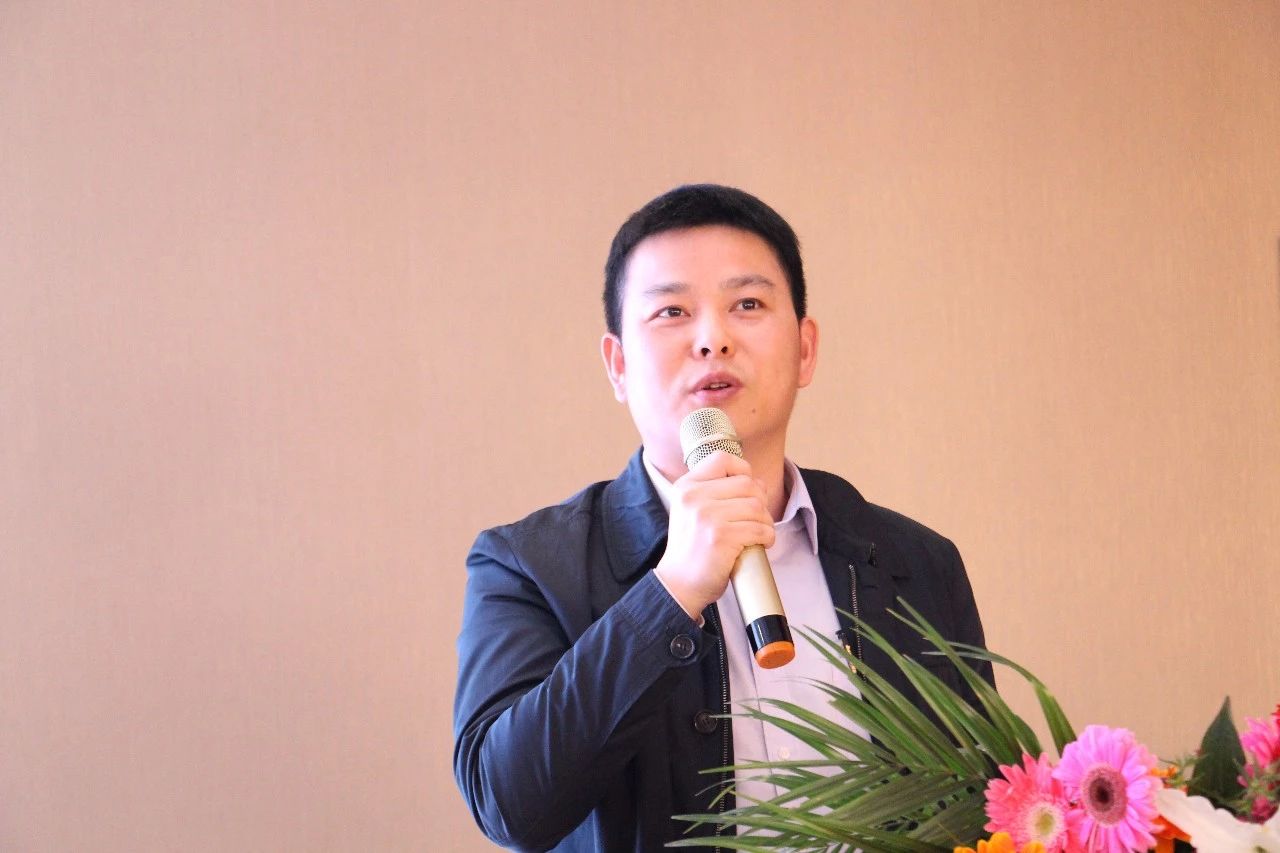 劉治國(guó)：跟著陽(yáng)光照明干就是有錢(qián)賺